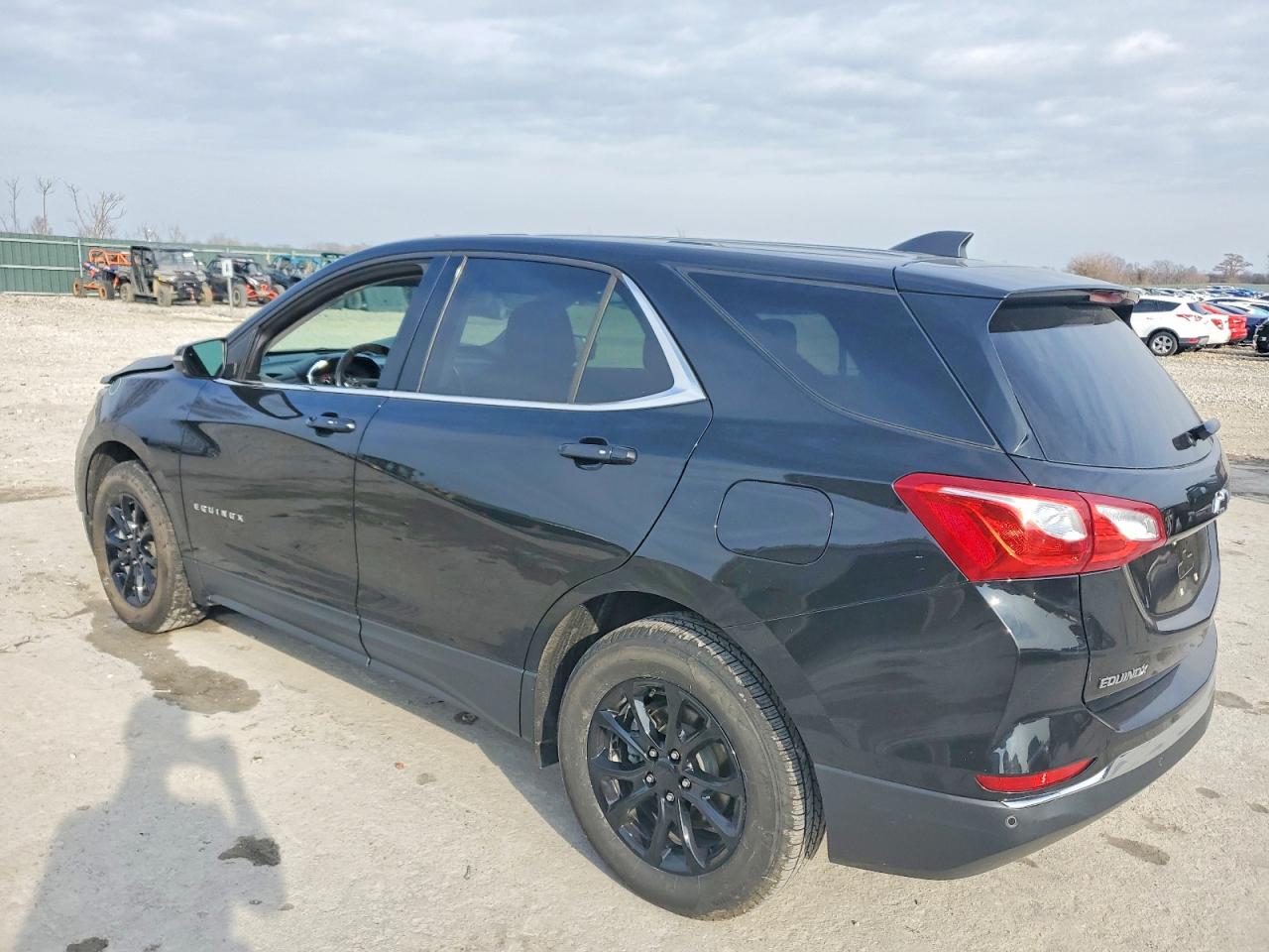 2019 CHEVROLET EQUINOX LT photo 2