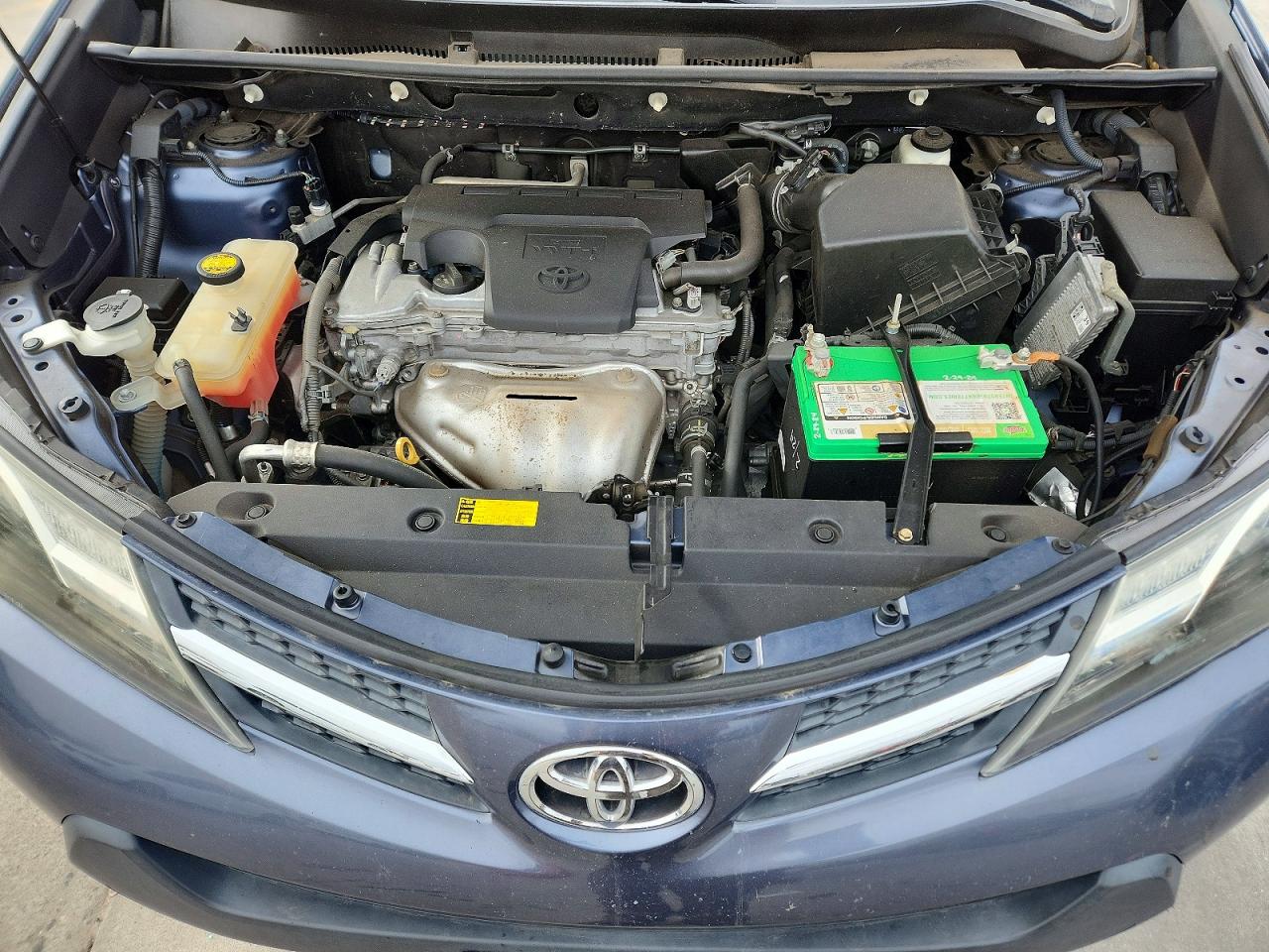 2014 TOYOTA RAV4 XLE photo 12