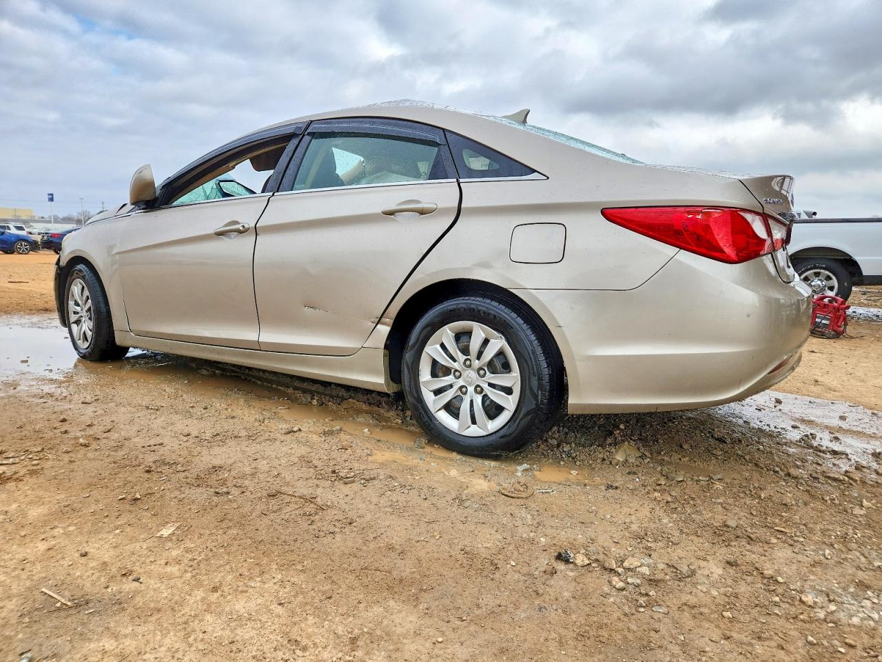 2011 HYUNDAI SONATA GLS photo 2