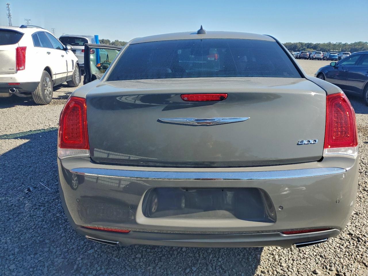 2018 CHRYSLER 300 LIMITED photo 6