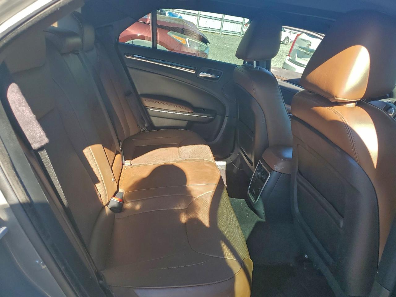 2018 CHRYSLER 300 LIMITED photo 10