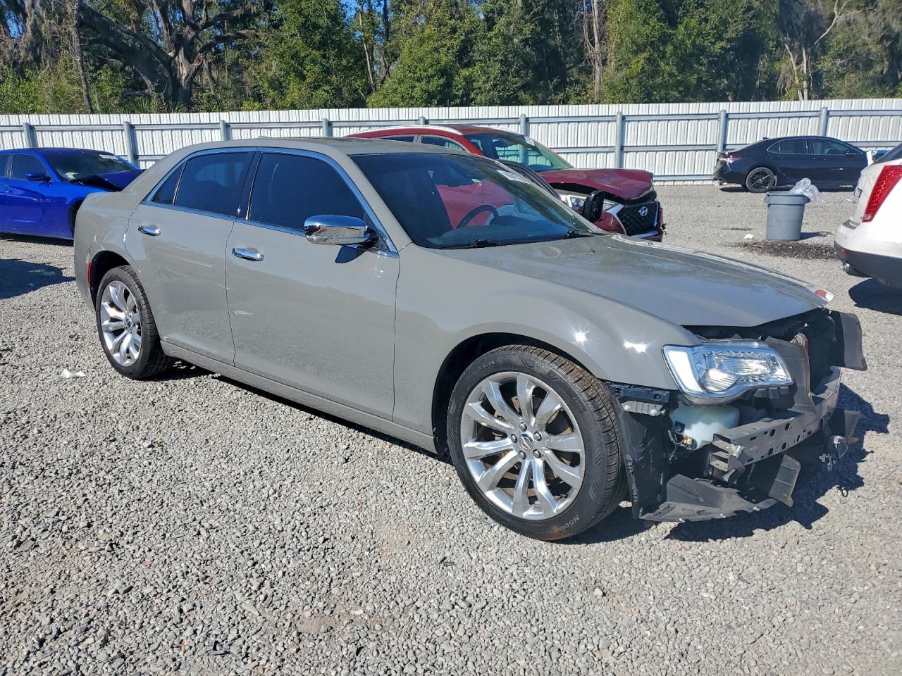 2018 CHRYSLER 300 LIMITED photo 4