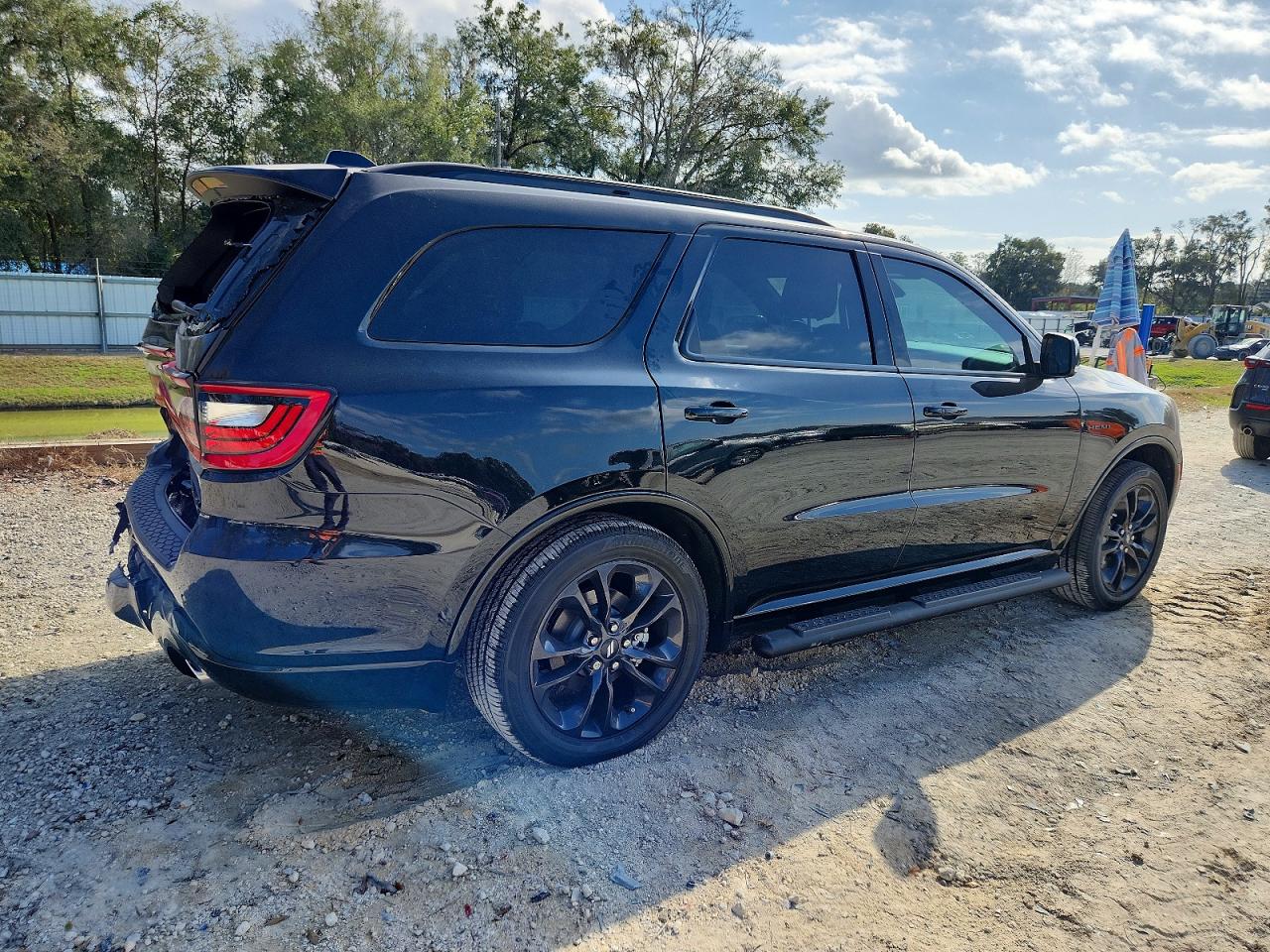 2025 DODGE DURANGO R/T photo 3