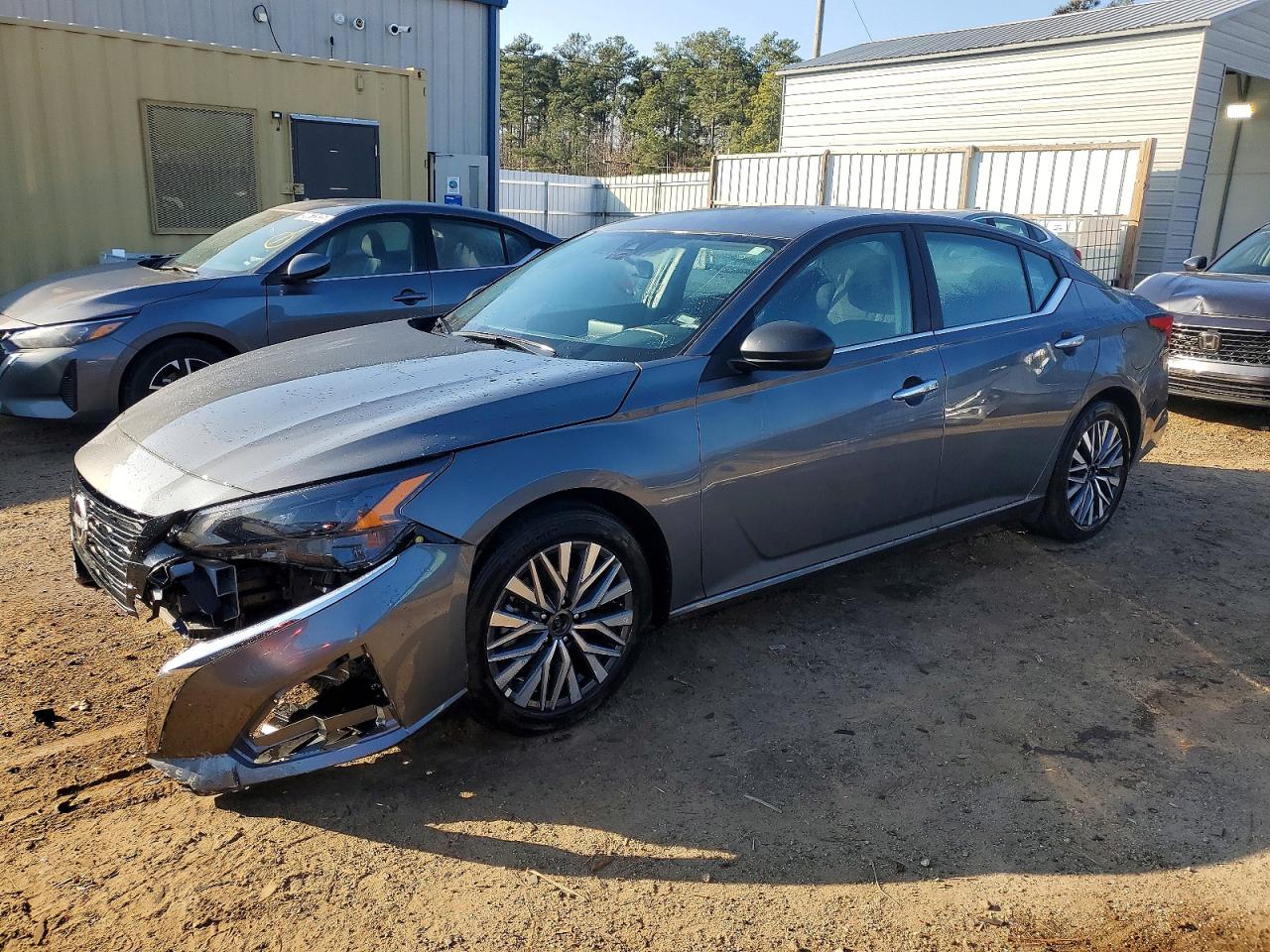 2025 NISSAN ALTIMA