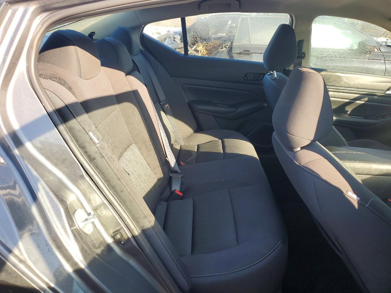 2025 NISSAN ALTIMA SV photo 10
