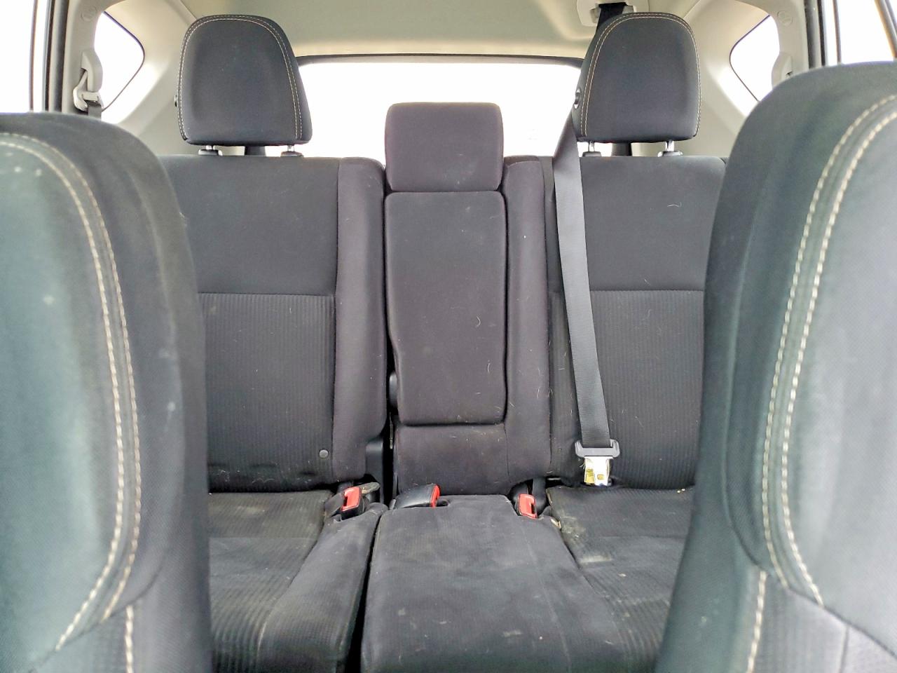 2014 TOYOTA RAV4 XLE photo 10