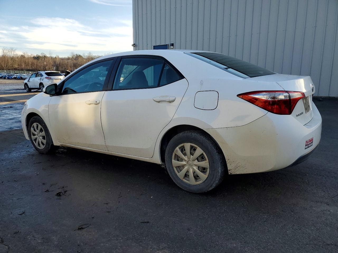 2016 TOYOTA COROLLA L photo 2