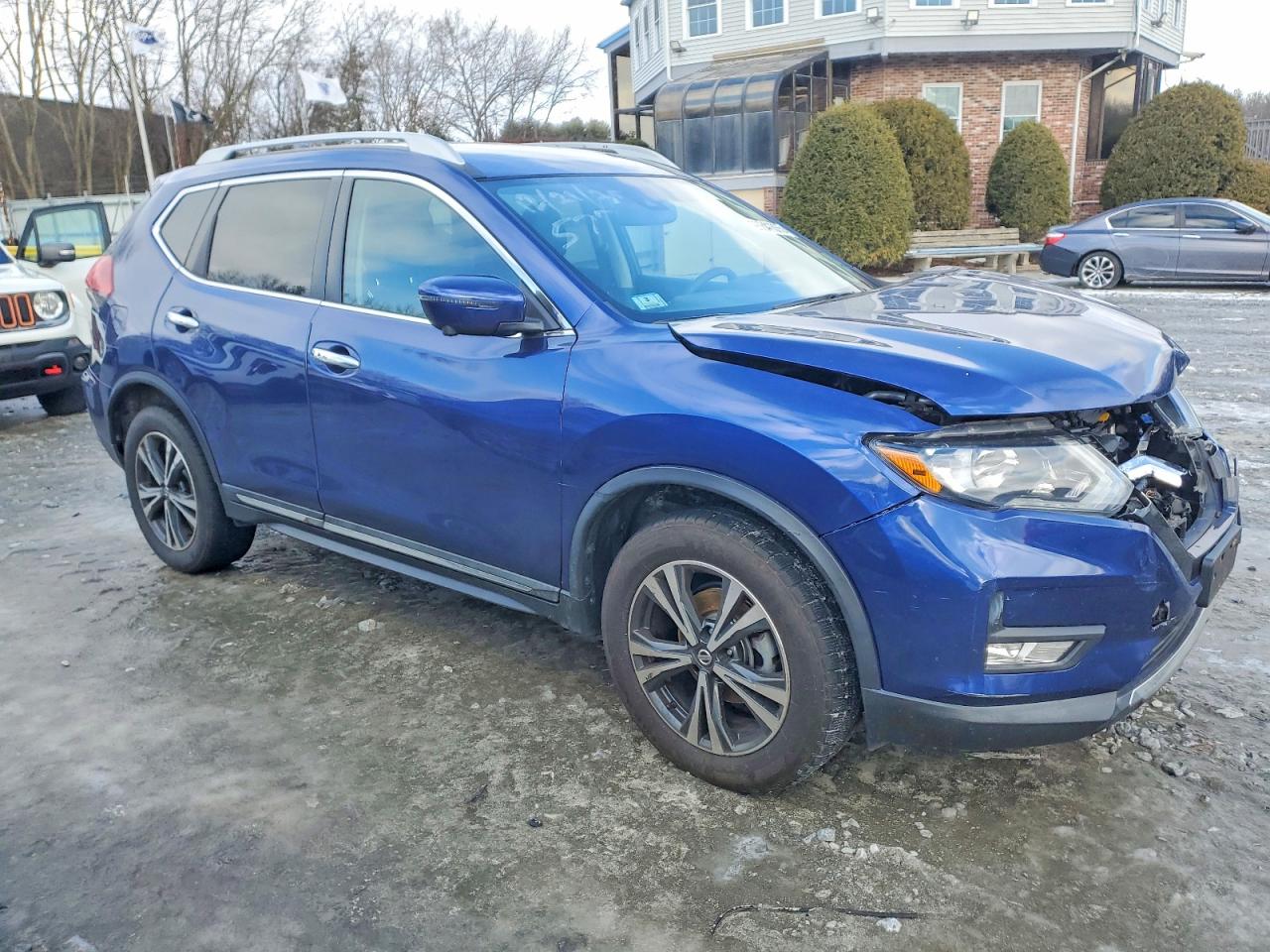 2018 NISSAN ROGUE S photo 4