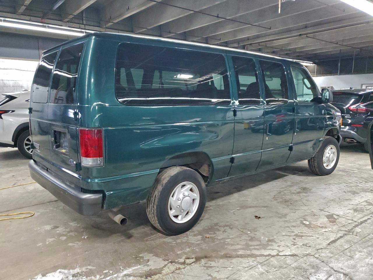 2007 FORD ECONOLINE E350 SUPER DUTY WAGON photo 3