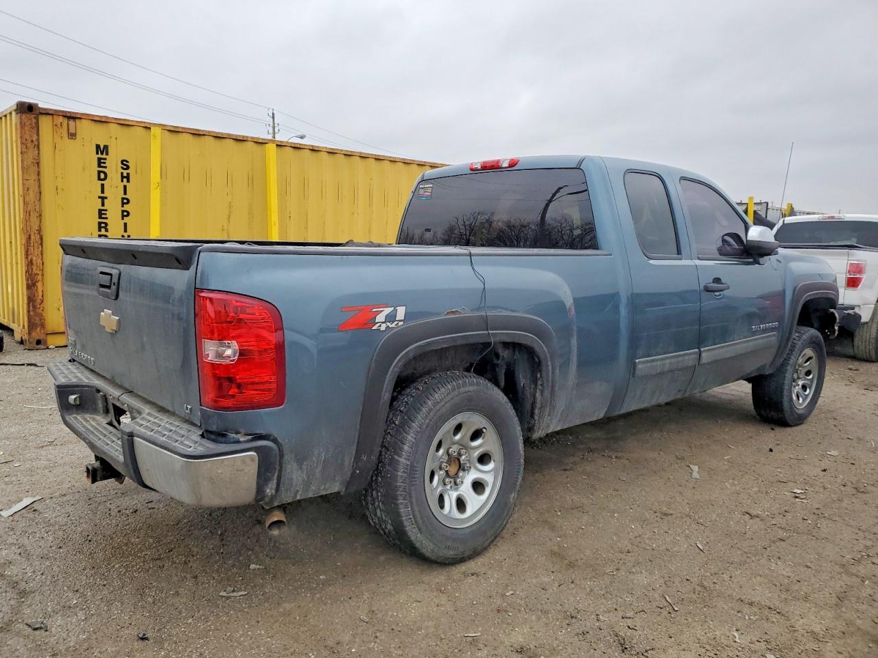 2010 CHEVROLET SILVERADO K1500 LT photo 3