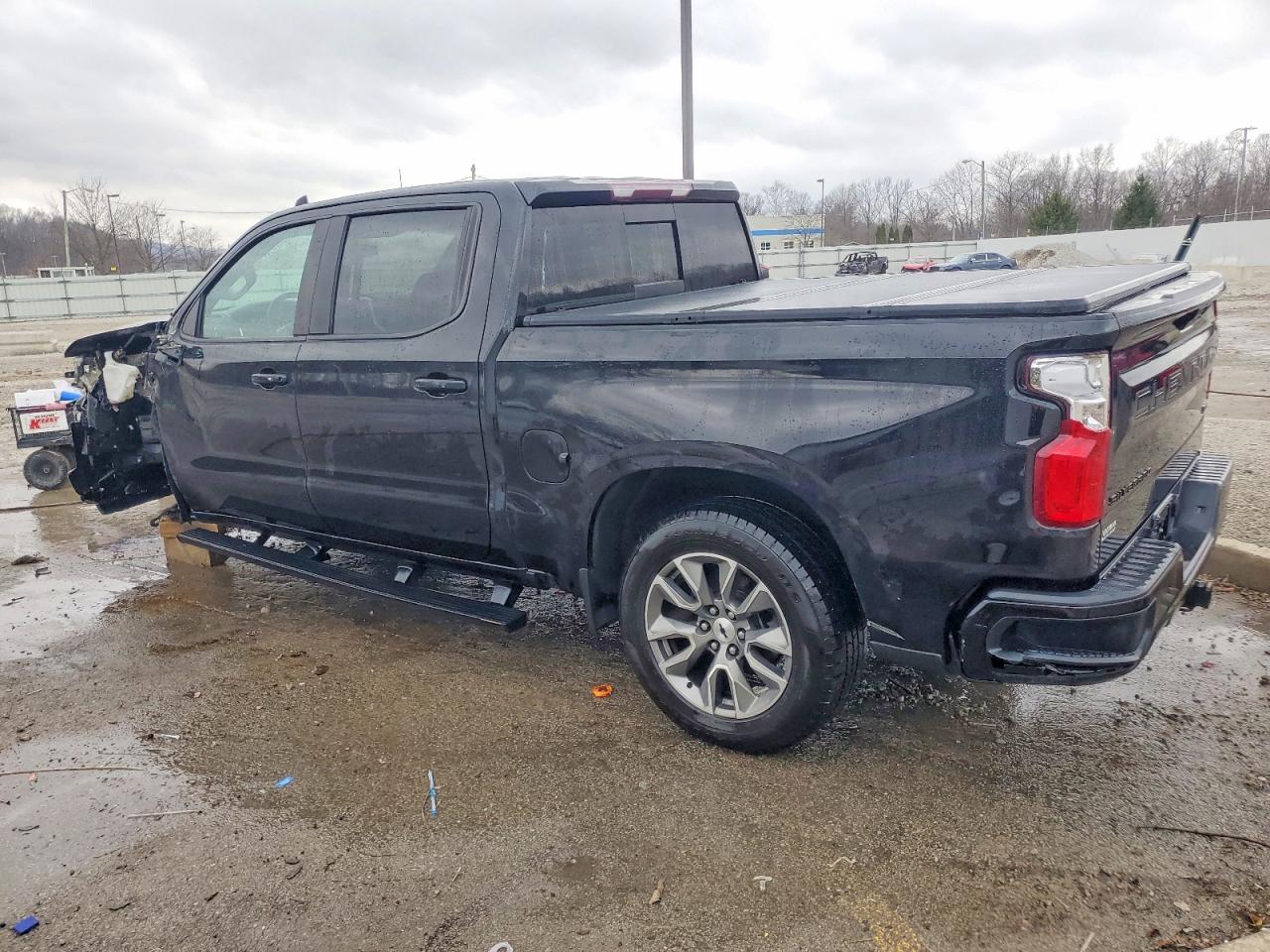 2021 CHEVROLET SILVERADO K1500 RST photo 2