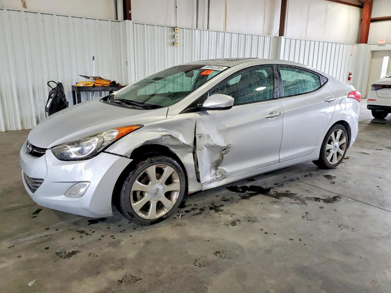 2013 HYUNDAI ELANTRA