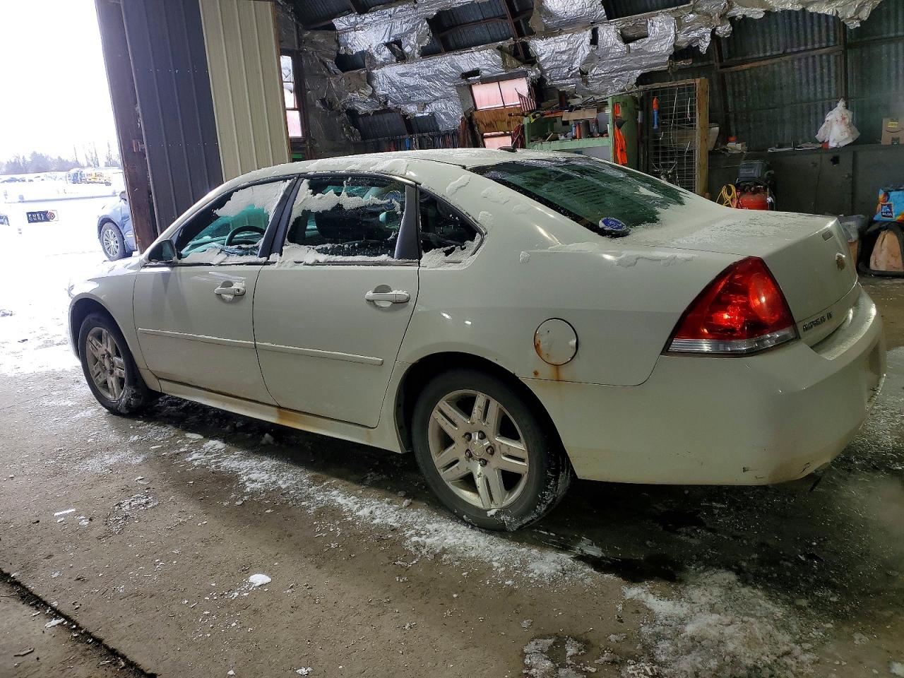 2013 CHEVROLET IMPALA LT photo 2