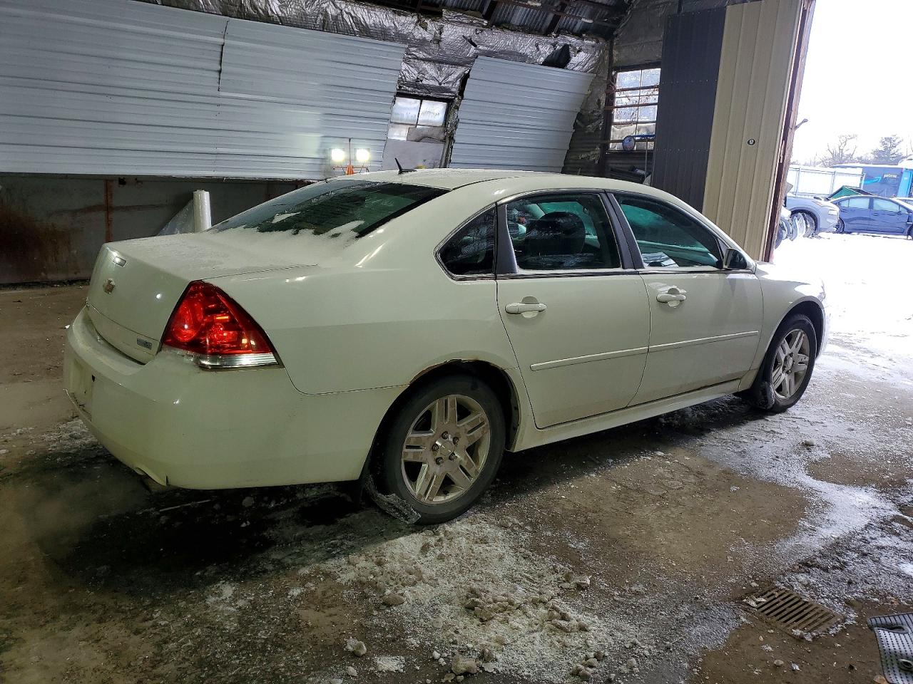 2013 CHEVROLET IMPALA LT photo 3