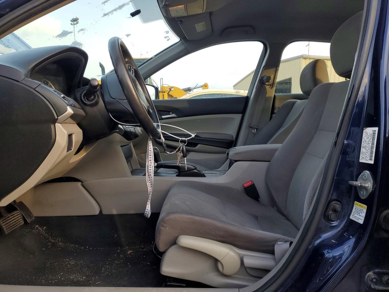 2012 HONDA ACCORD LX photo 7