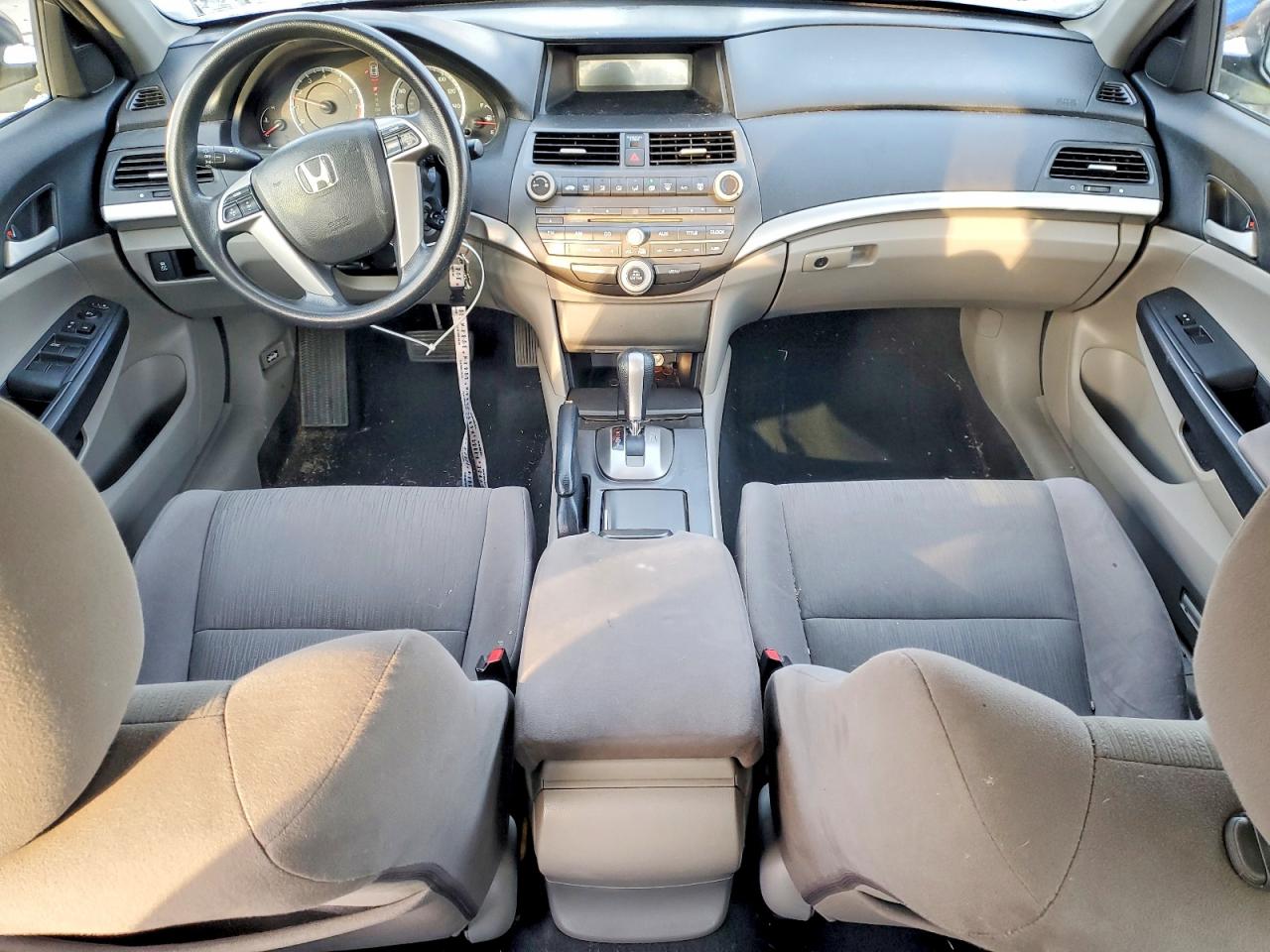2012 HONDA ACCORD LX photo 8