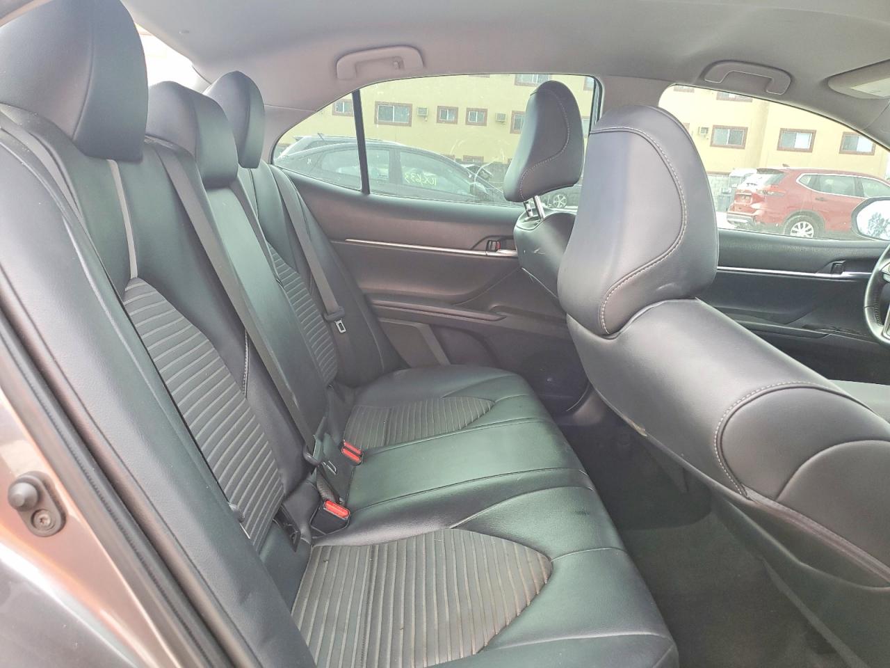 2021 TOYOTA CAMRY SE photo 10