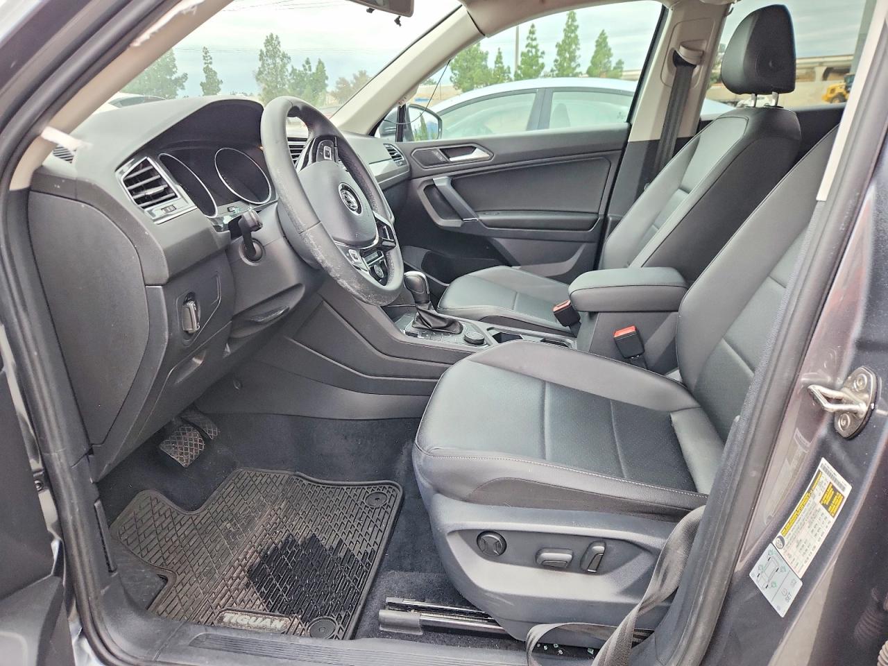 2020 VOLKSWAGEN TIGUAN SE photo 7