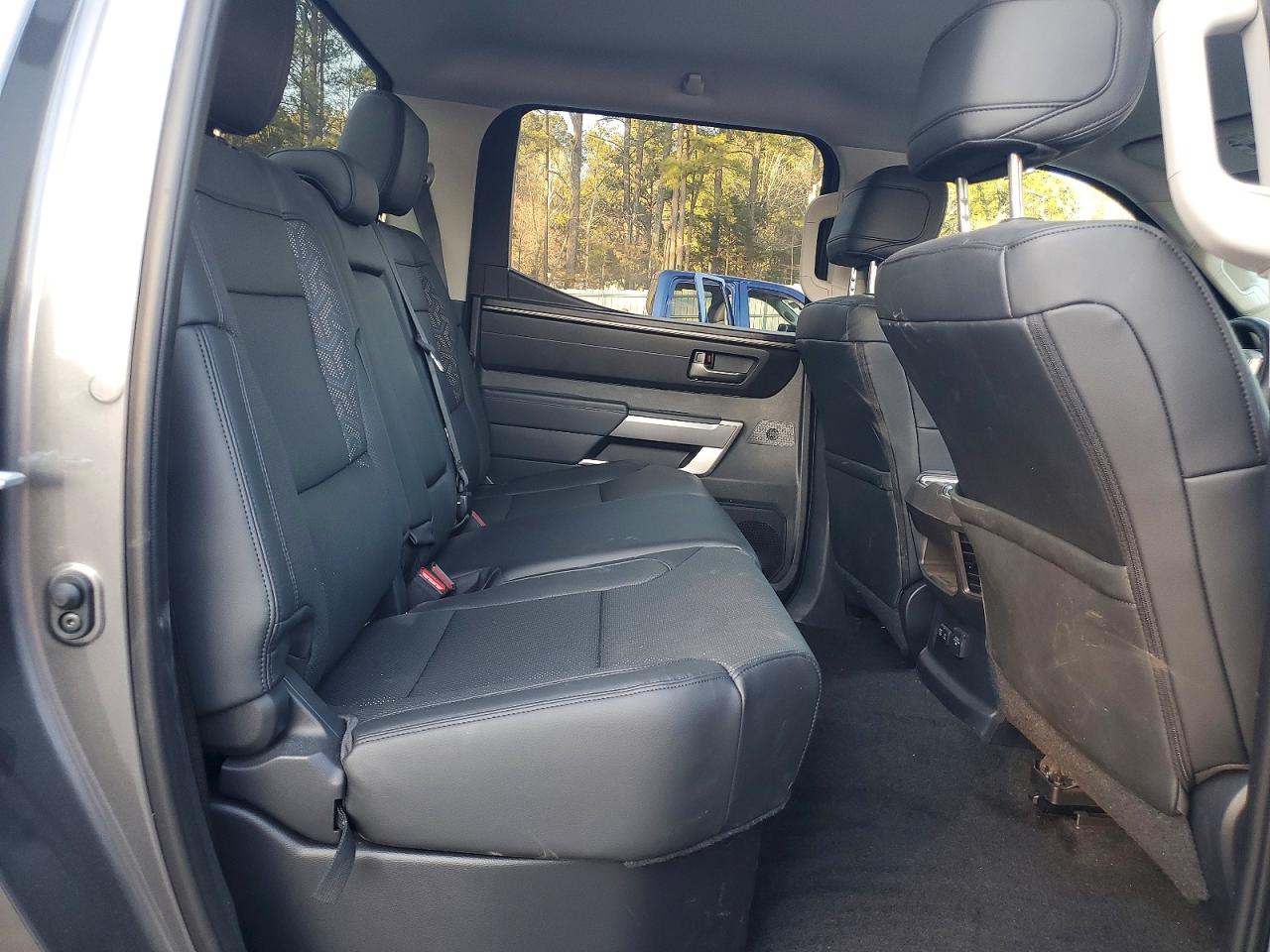 2024 TOYOTA TUNDRA CREWMAX SR photo 19