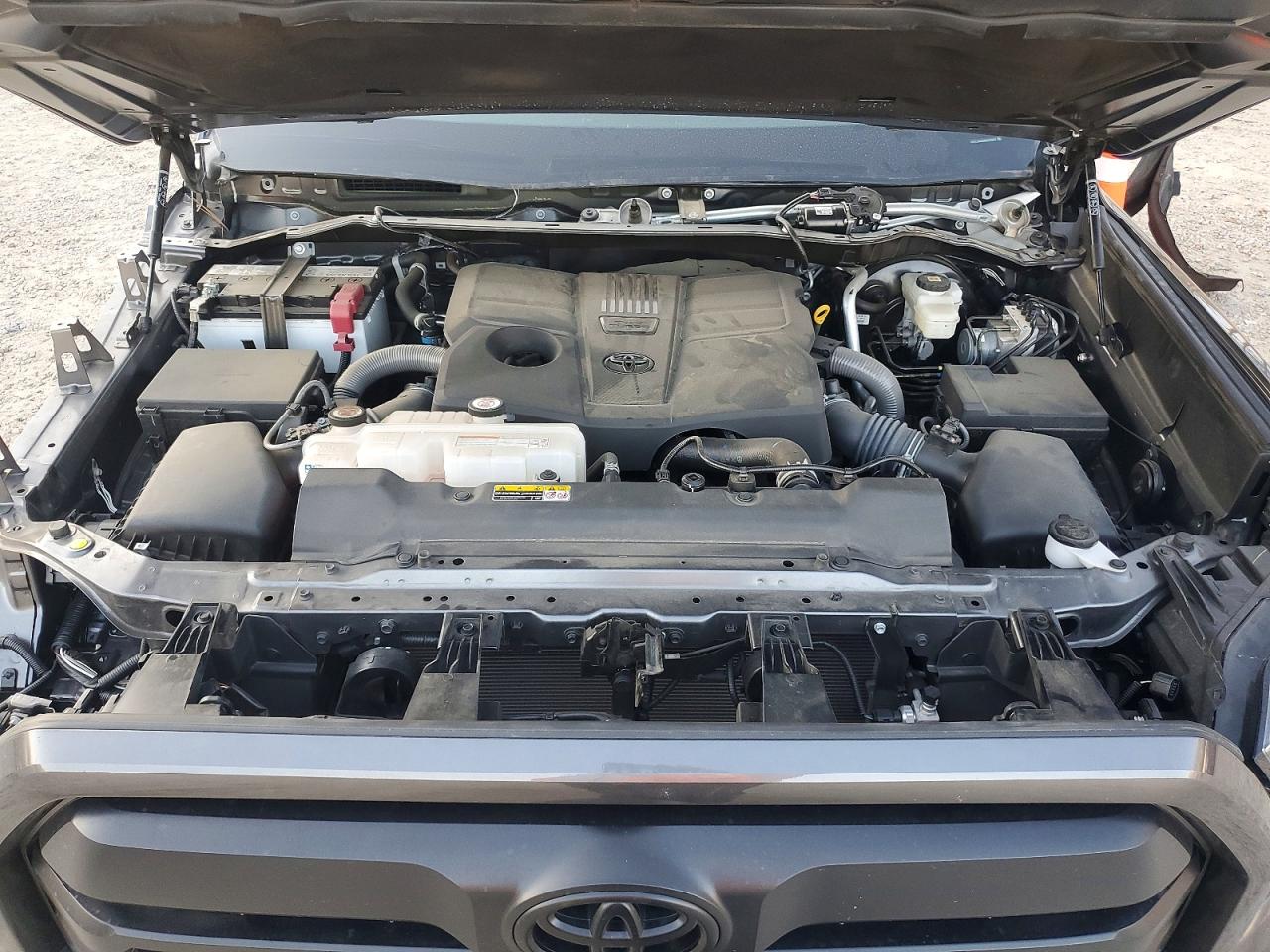 2024 TOYOTA TUNDRA CREWMAX SR photo 21