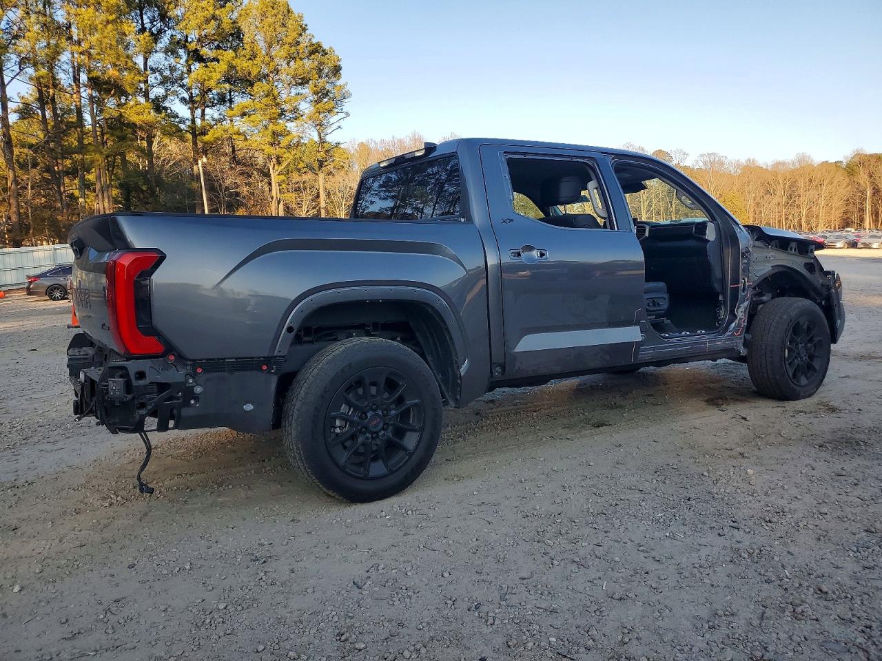 2024 TOYOTA TUNDRA CREWMAX SR photo 5