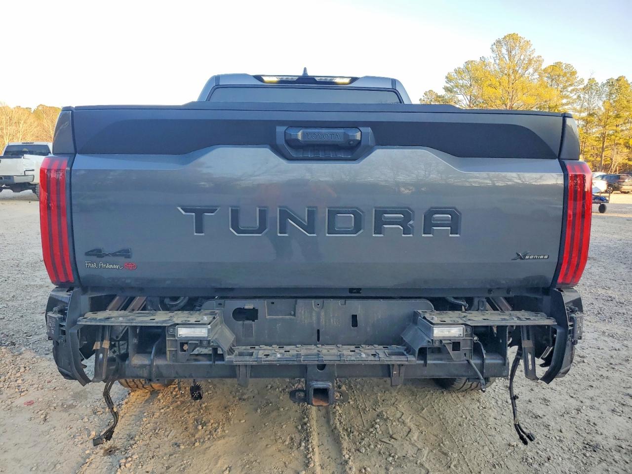 2024 TOYOTA TUNDRA CREWMAX SR photo 11