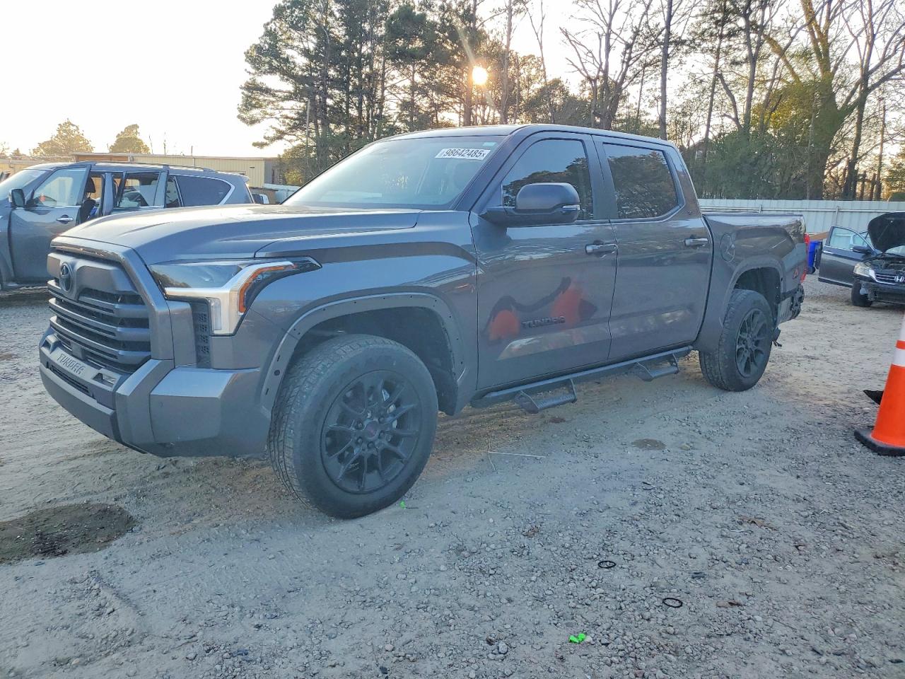 2024 TOYOTA TUNDRA