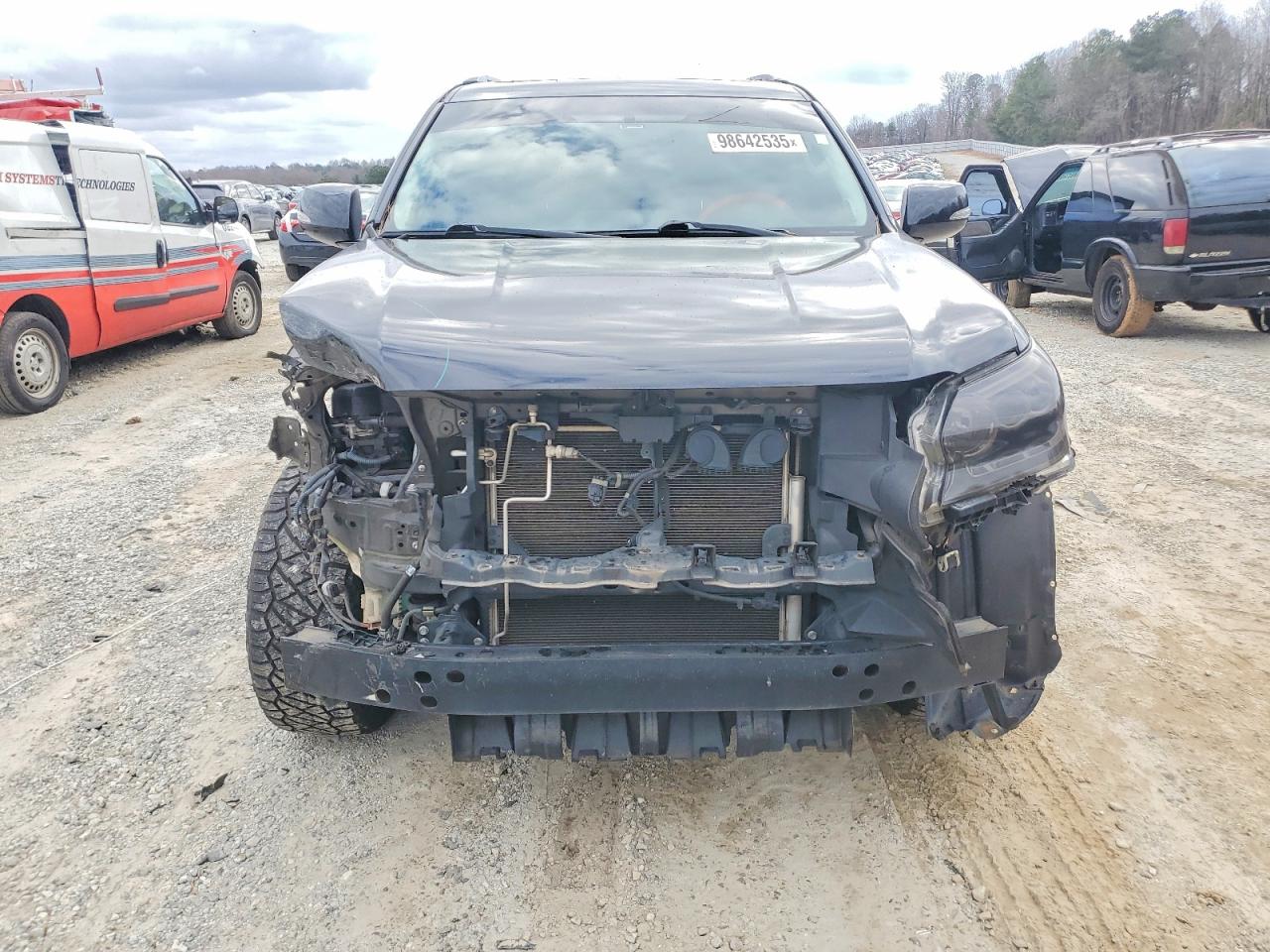 2017 LEXUS GX 460 photo 5