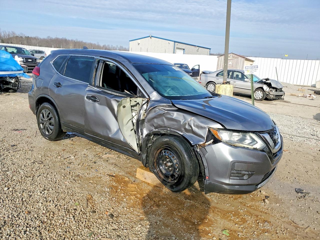 2017 NISSAN ROGUE S photo 7