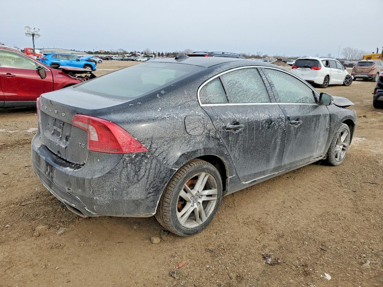 2015 VOLVO S60 PREMIER photo 3