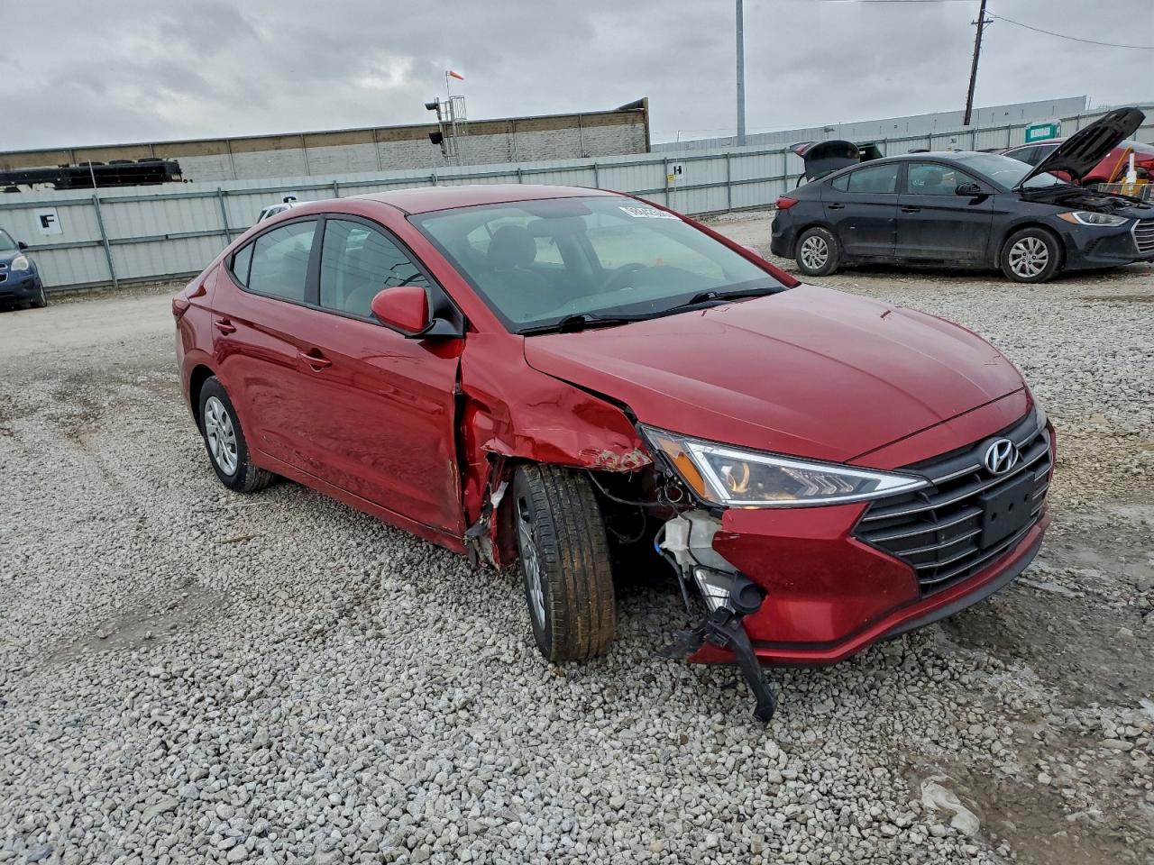 2019 HYUNDAI ELANTRA SE photo 4