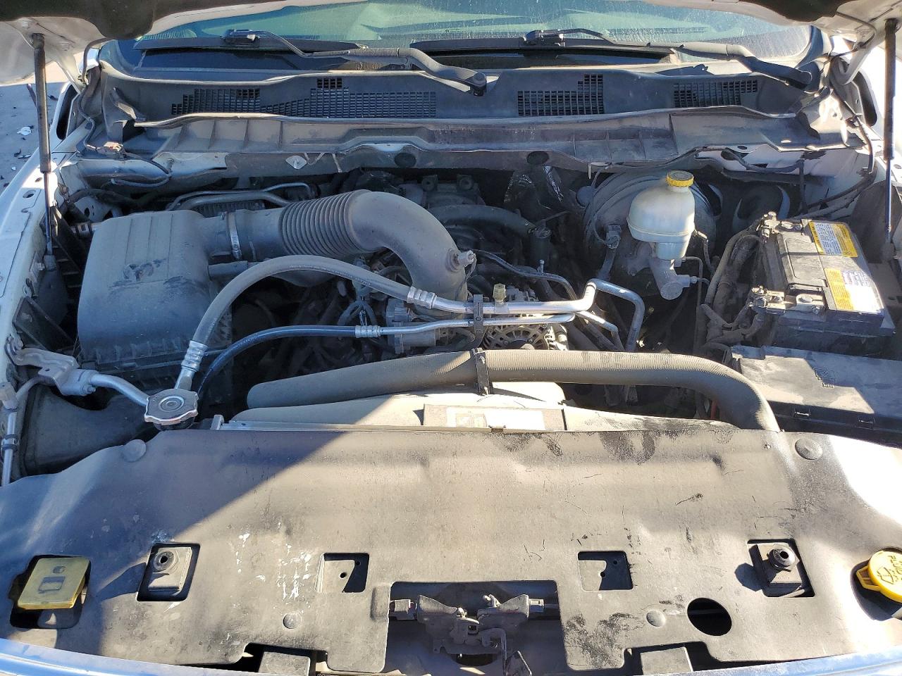 2015 RAM 1500 SLT photo 11