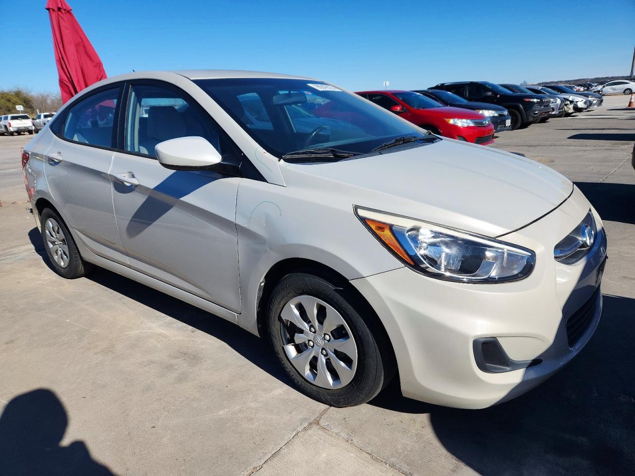 2016 HYUNDAI ACCENT SE photo 4