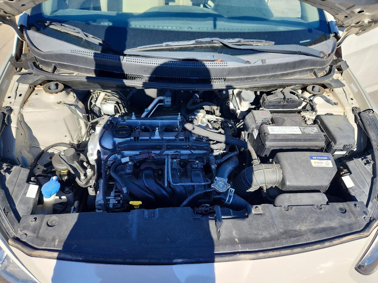 2016 HYUNDAI ACCENT SE photo 11