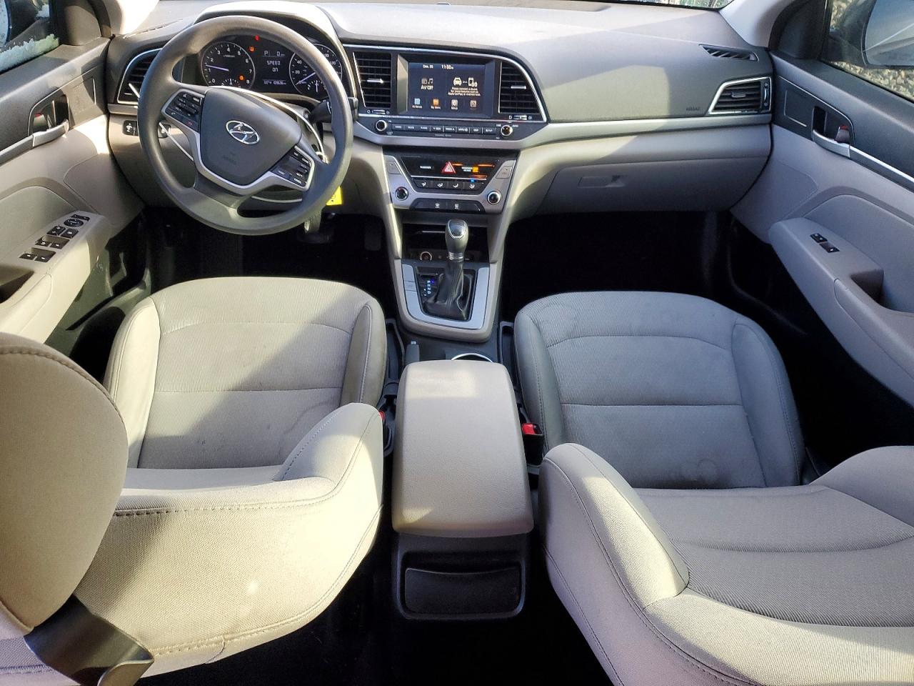 2017 HYUNDAI ELANTRA SE photo 8