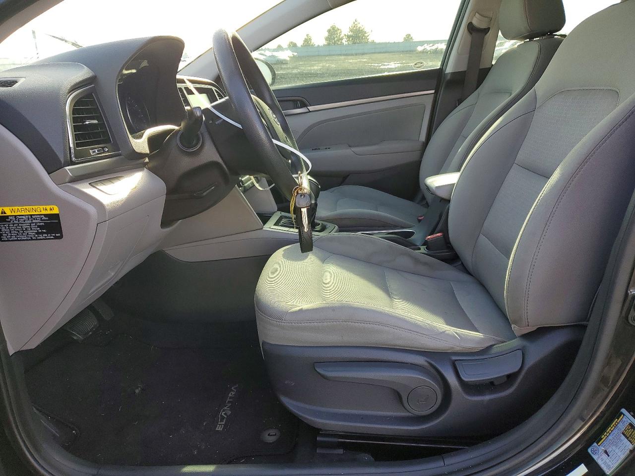 2017 HYUNDAI ELANTRA SE photo 7