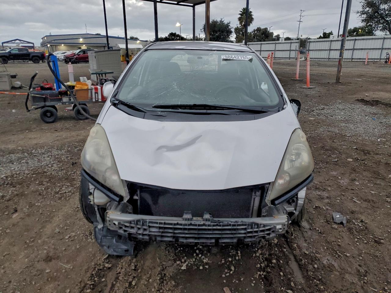 2013 HONDA FIT photo 5