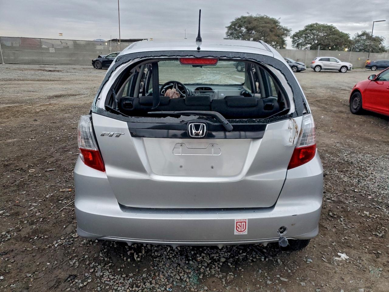 2013 HONDA FIT photo 6