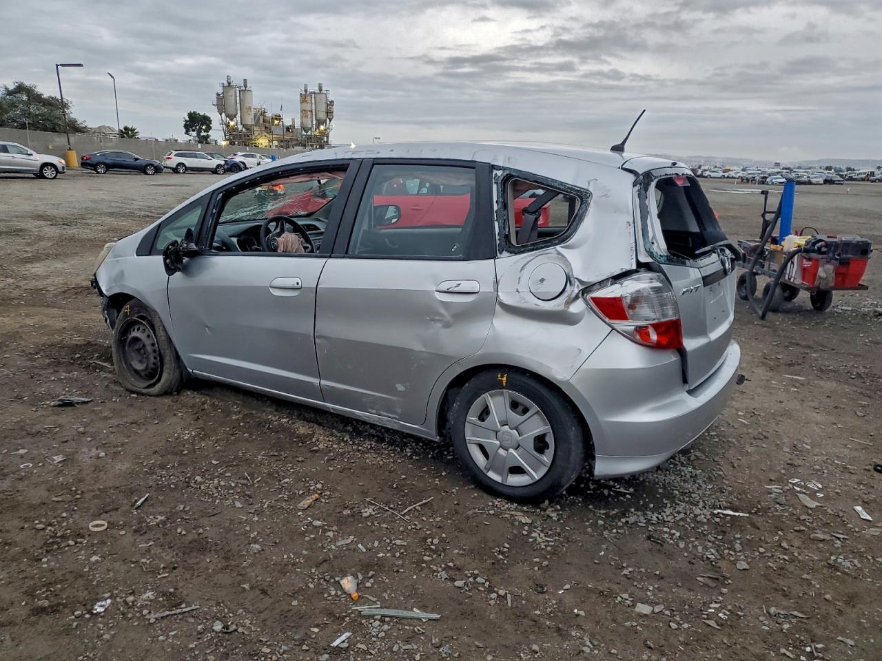 2013 HONDA FIT photo 2
