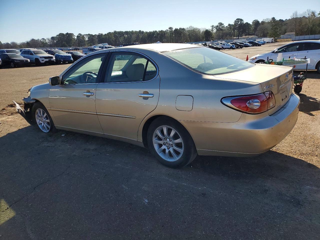 2002 LEXUS ES 300 photo 2