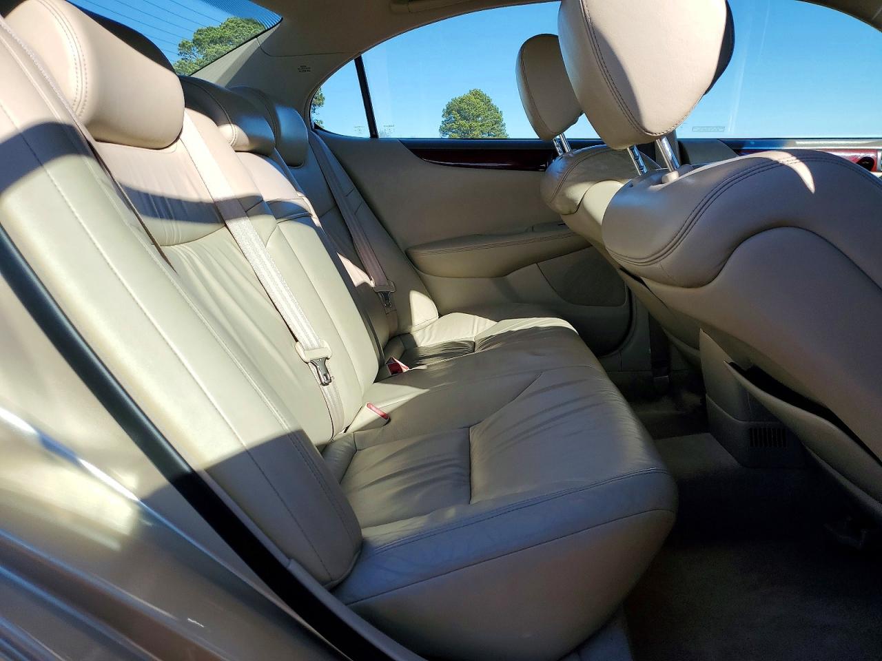 2002 LEXUS ES 300 photo 10