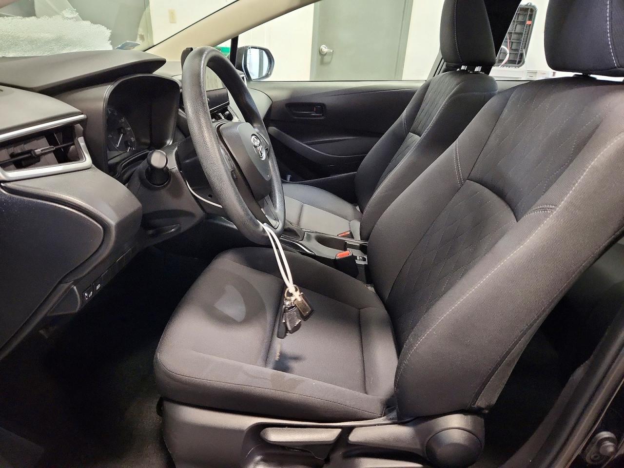 2023 TOYOTA COROLLA LE photo 7