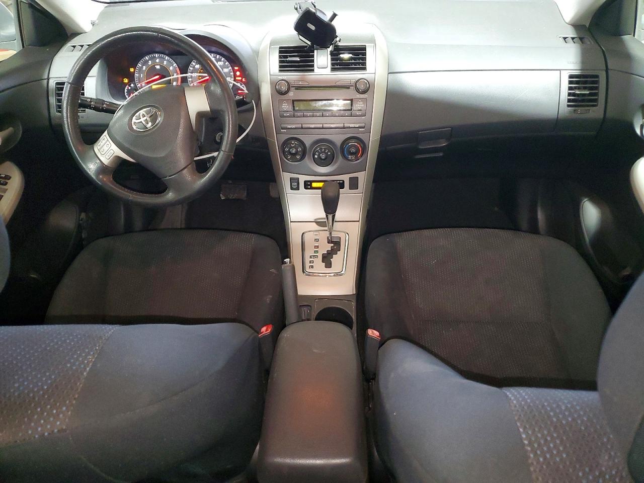 2010 TOYOTA COROLLA BASE photo 15