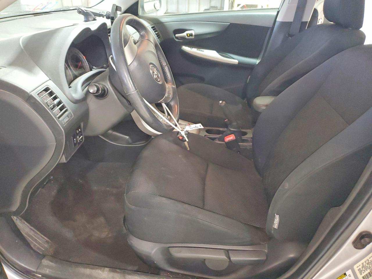 2010 TOYOTA COROLLA BASE photo 13