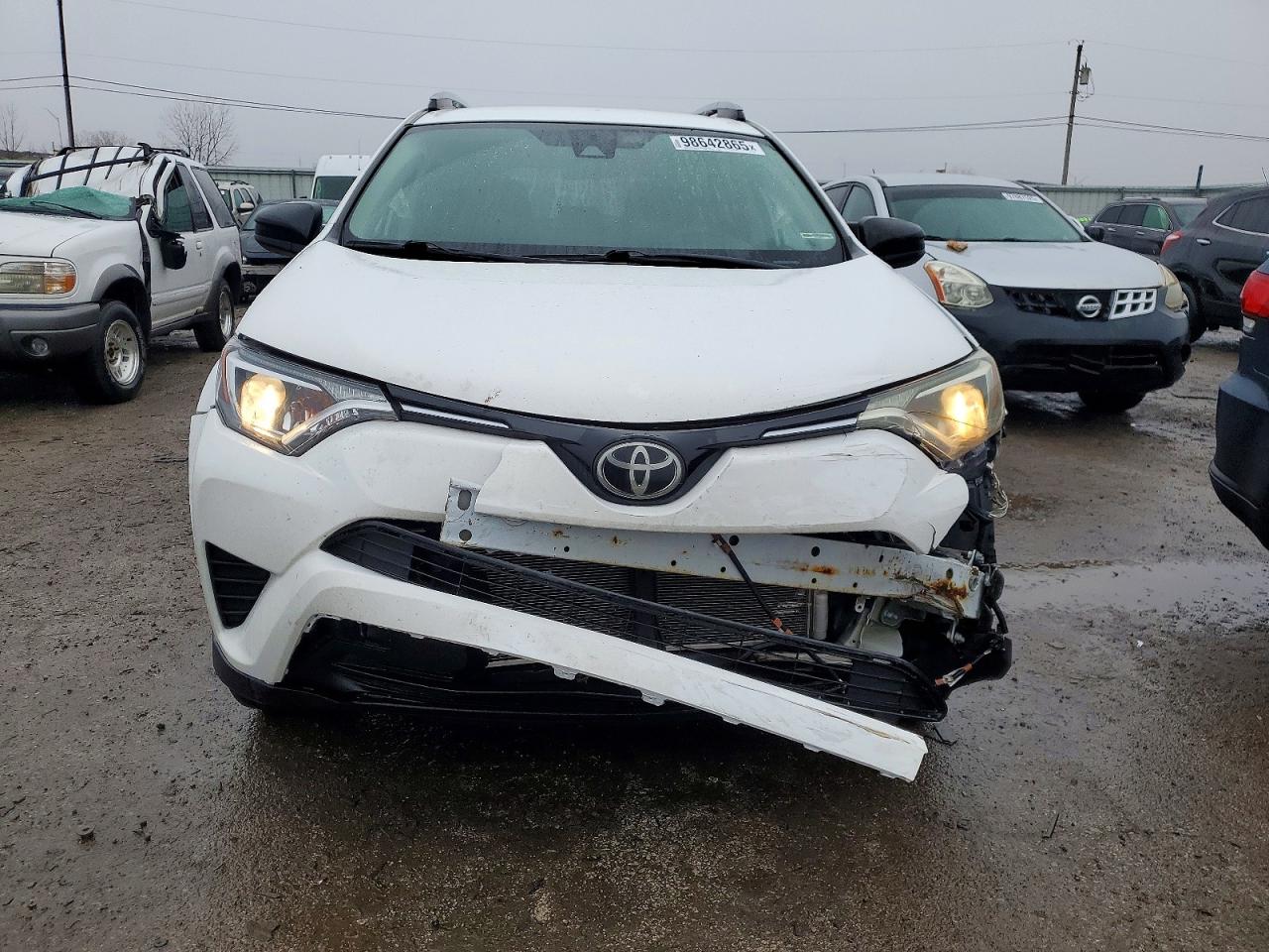 2017 TOYOTA RAV4 LE photo 5