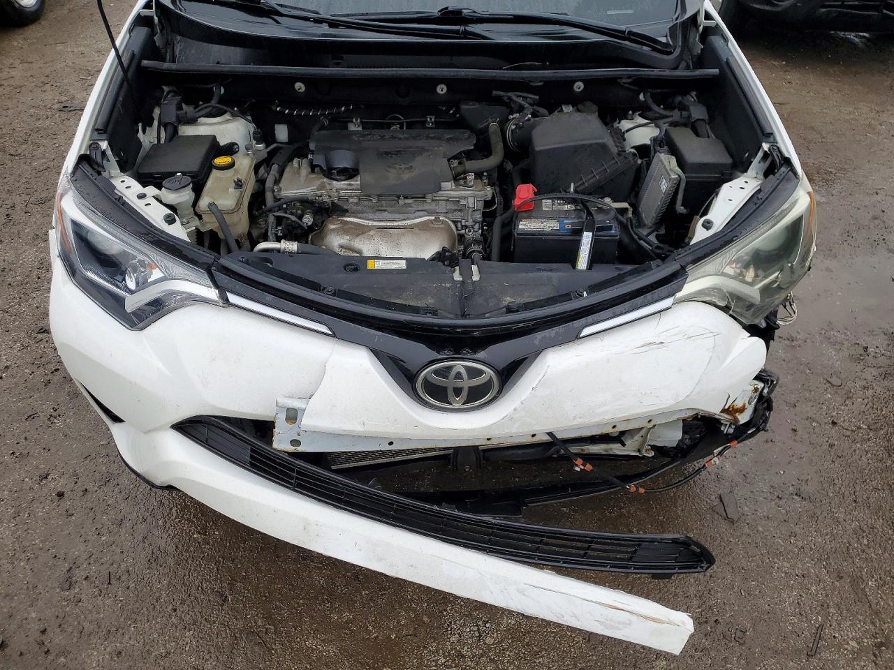 2017 TOYOTA RAV4 LE photo 12