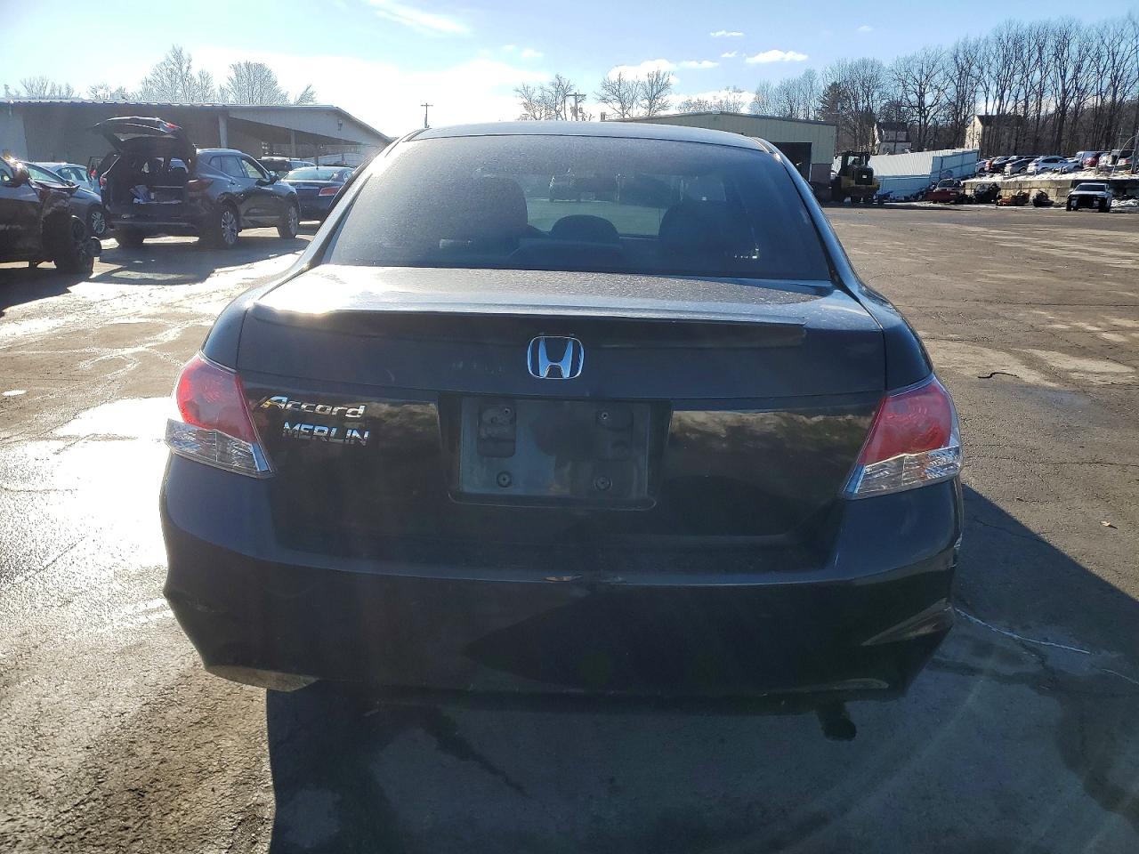 2010 HONDA ACCORD LX photo 6