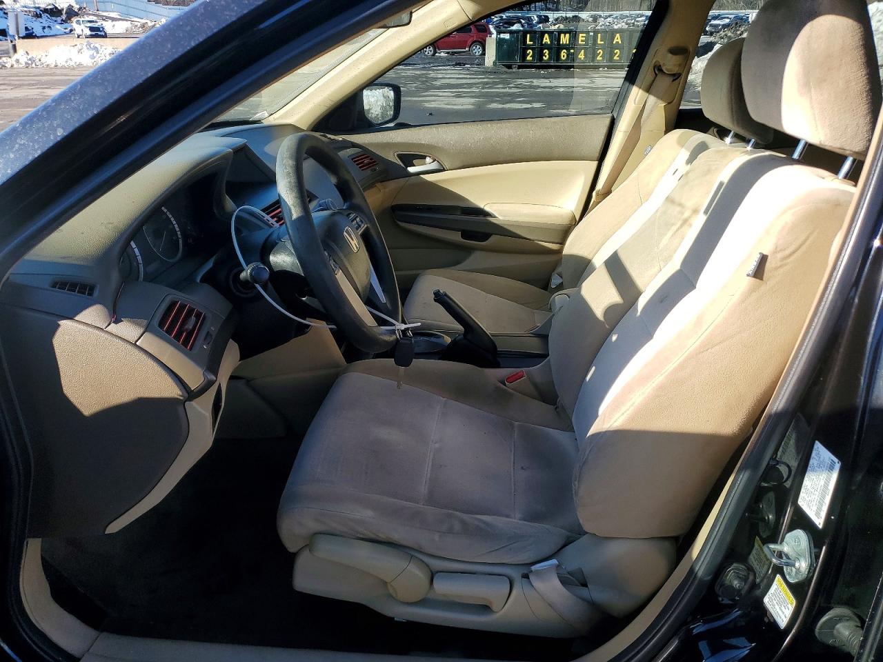 2010 HONDA ACCORD LX photo 7