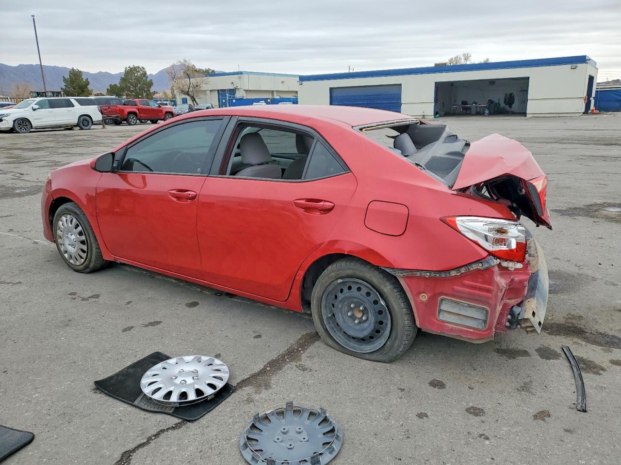 2017 TOYOTA COROLLA L photo 2