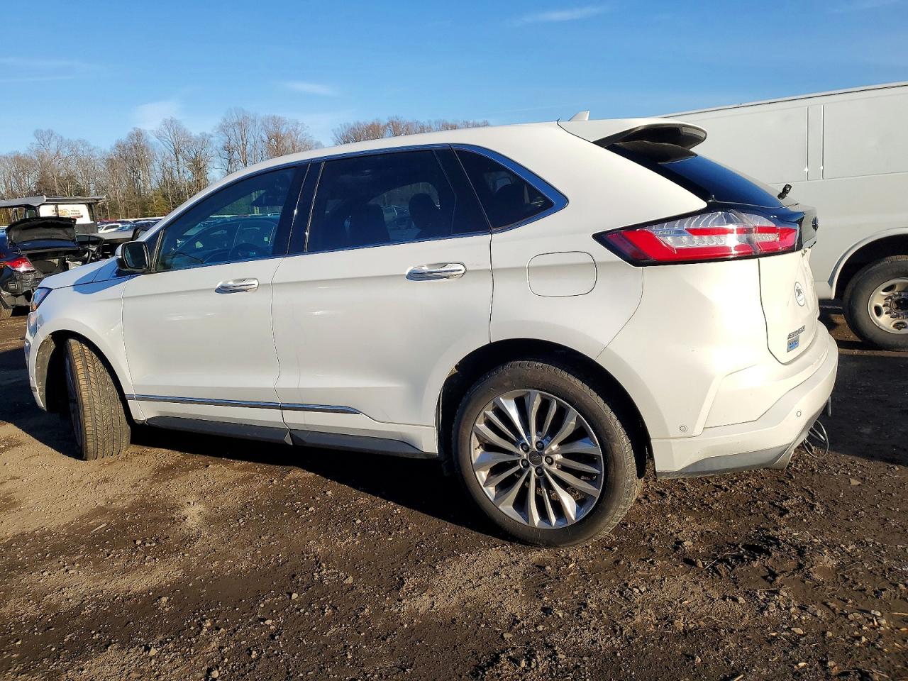 2020 FORD EDGE TITANIUM photo 2